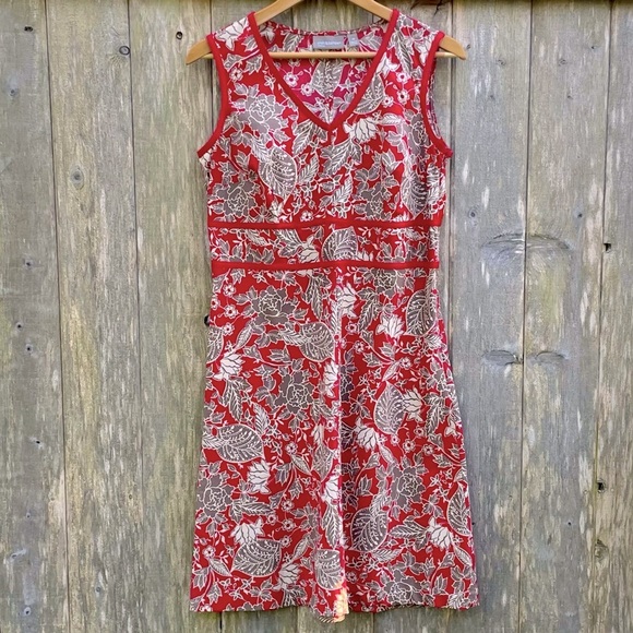 Croft & Barrow Red Sleeveless Cotton Dress With Green & Beige Floral Pattern. 10 - Picture 5 of 12